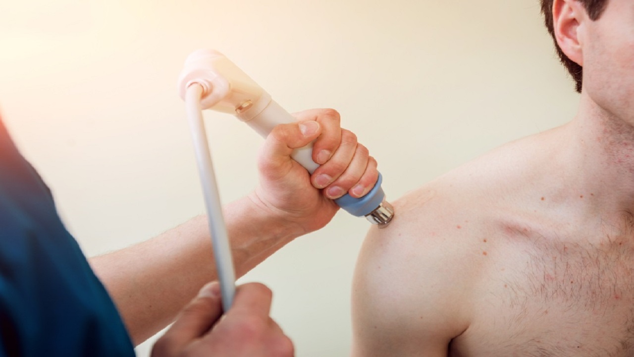 Gaining Relief: Harnessing Cold Laser Therapy for Chronic Pain Management